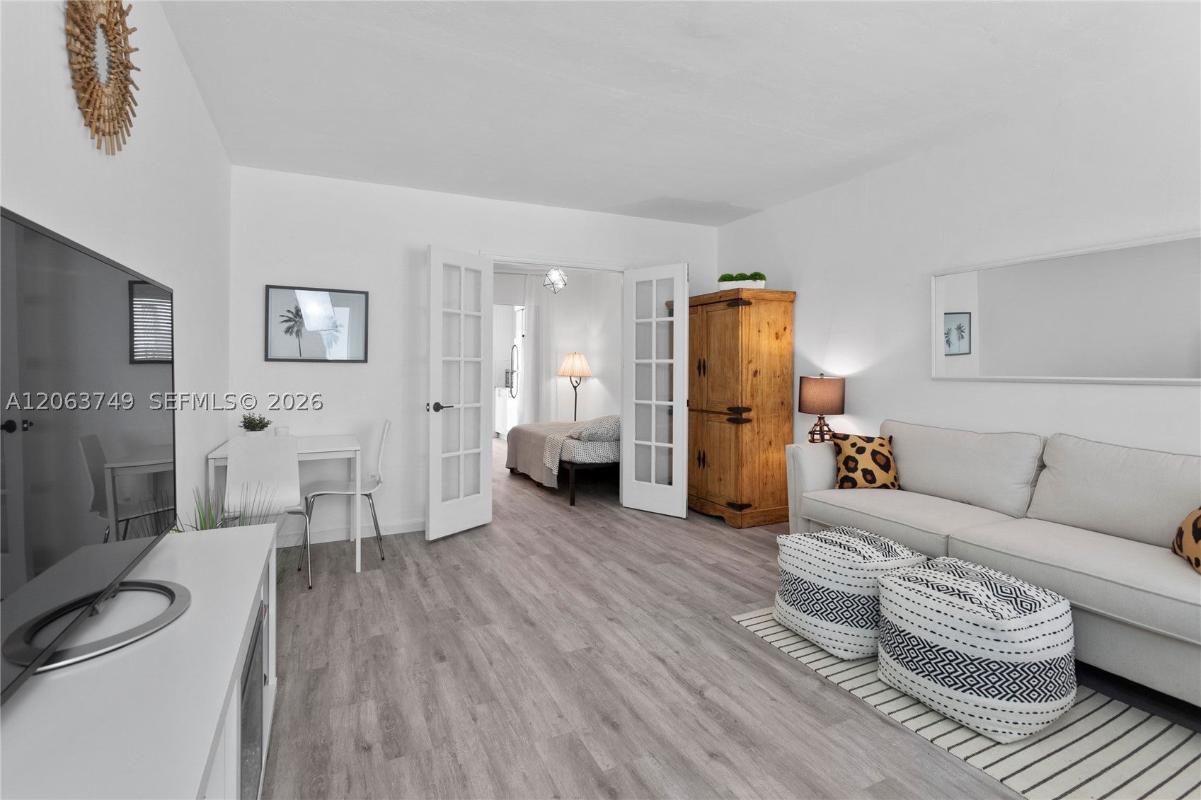641 Espanola Way 24