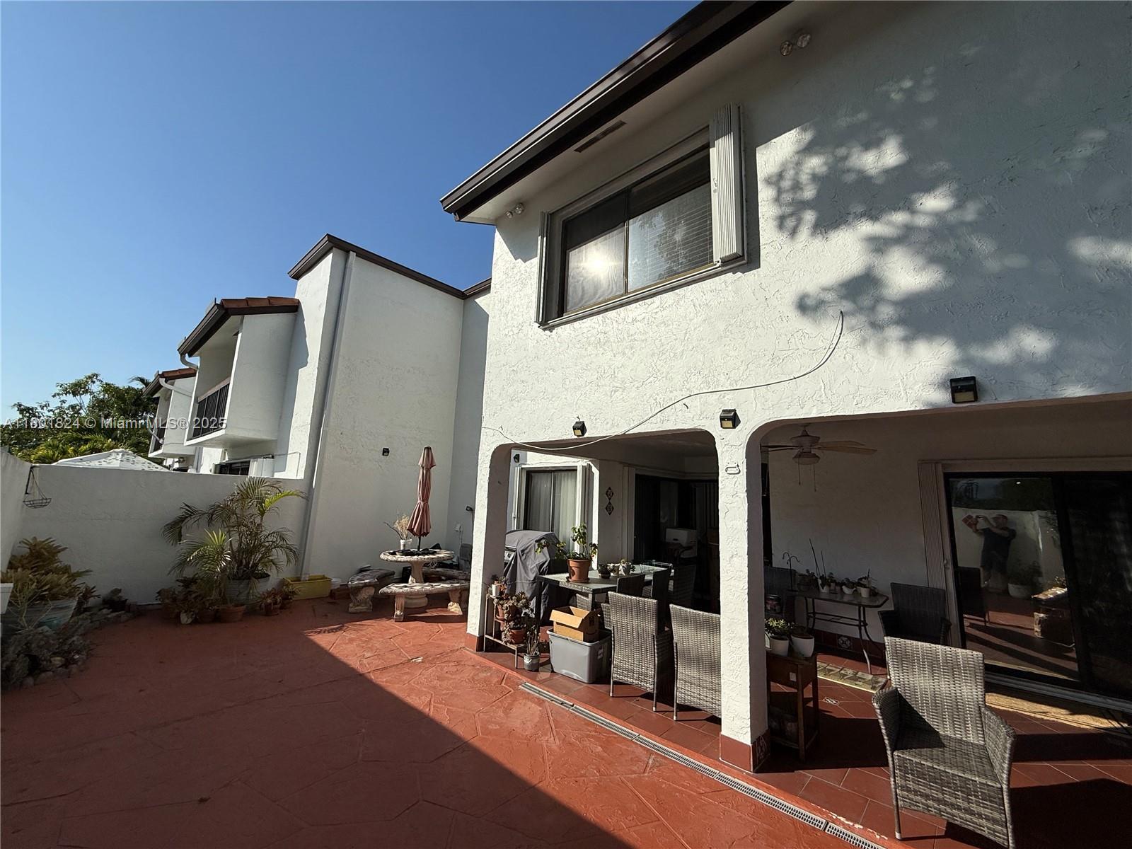 VILLA VENEZIA CONDO PH X - Residential