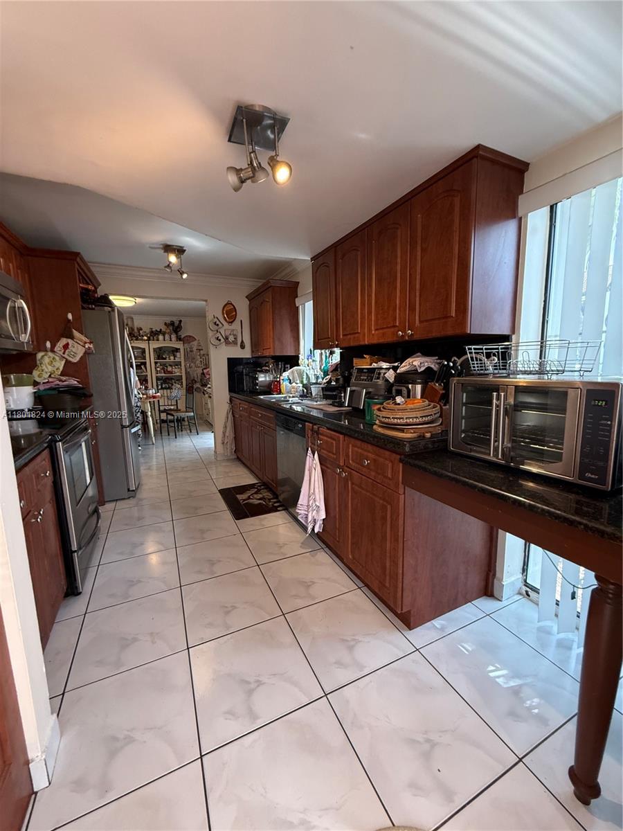 VILLA VENEZIA CONDO PH X - Residential