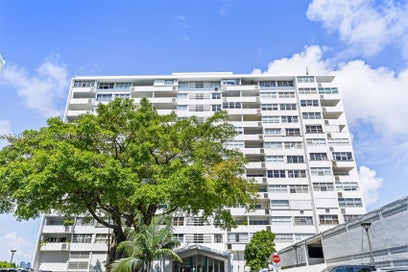 3 Island Ave 09L Miami Beach FL 33139