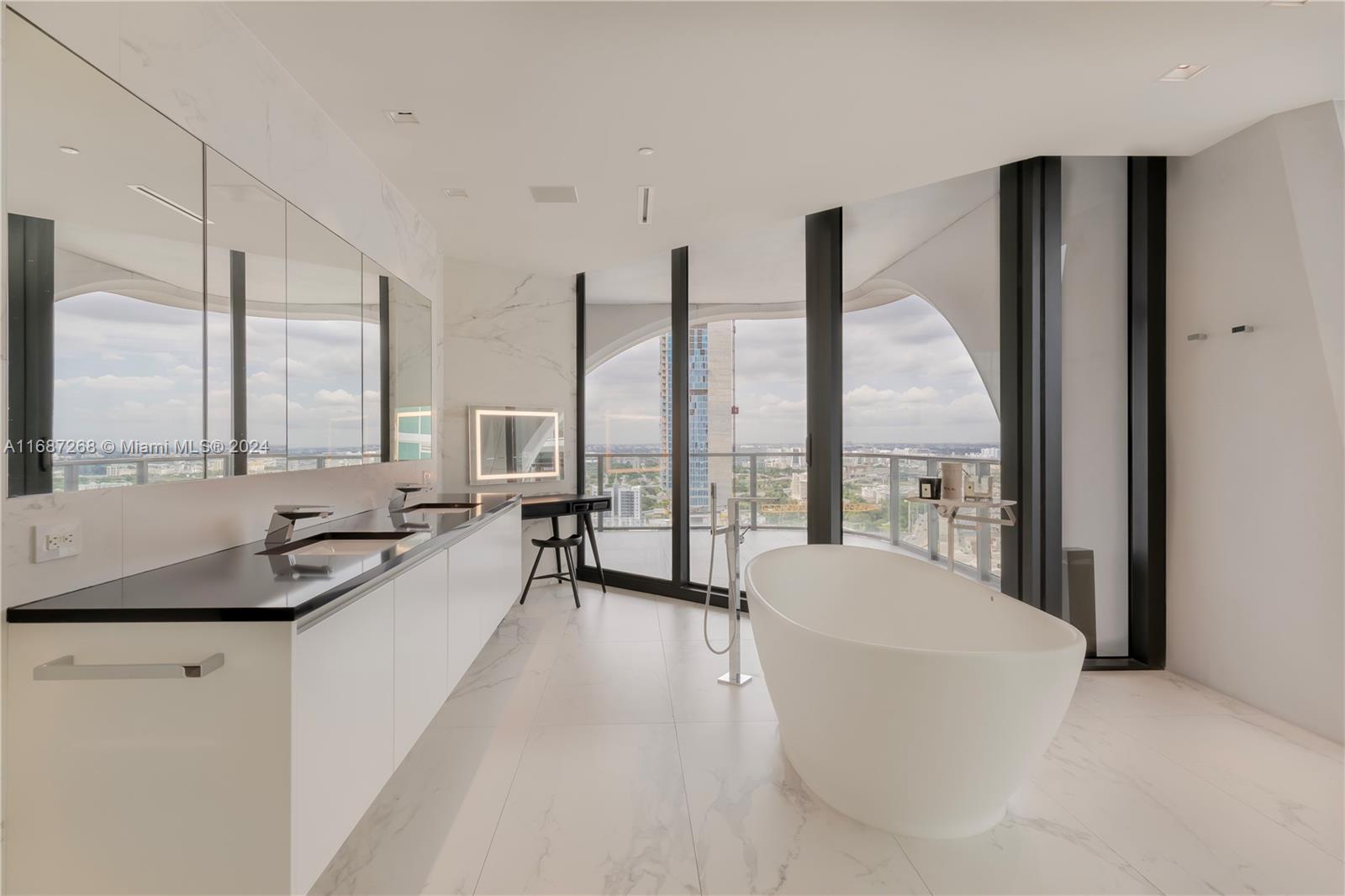 ONE THOUSAND MUSEUM CONDO - Residential