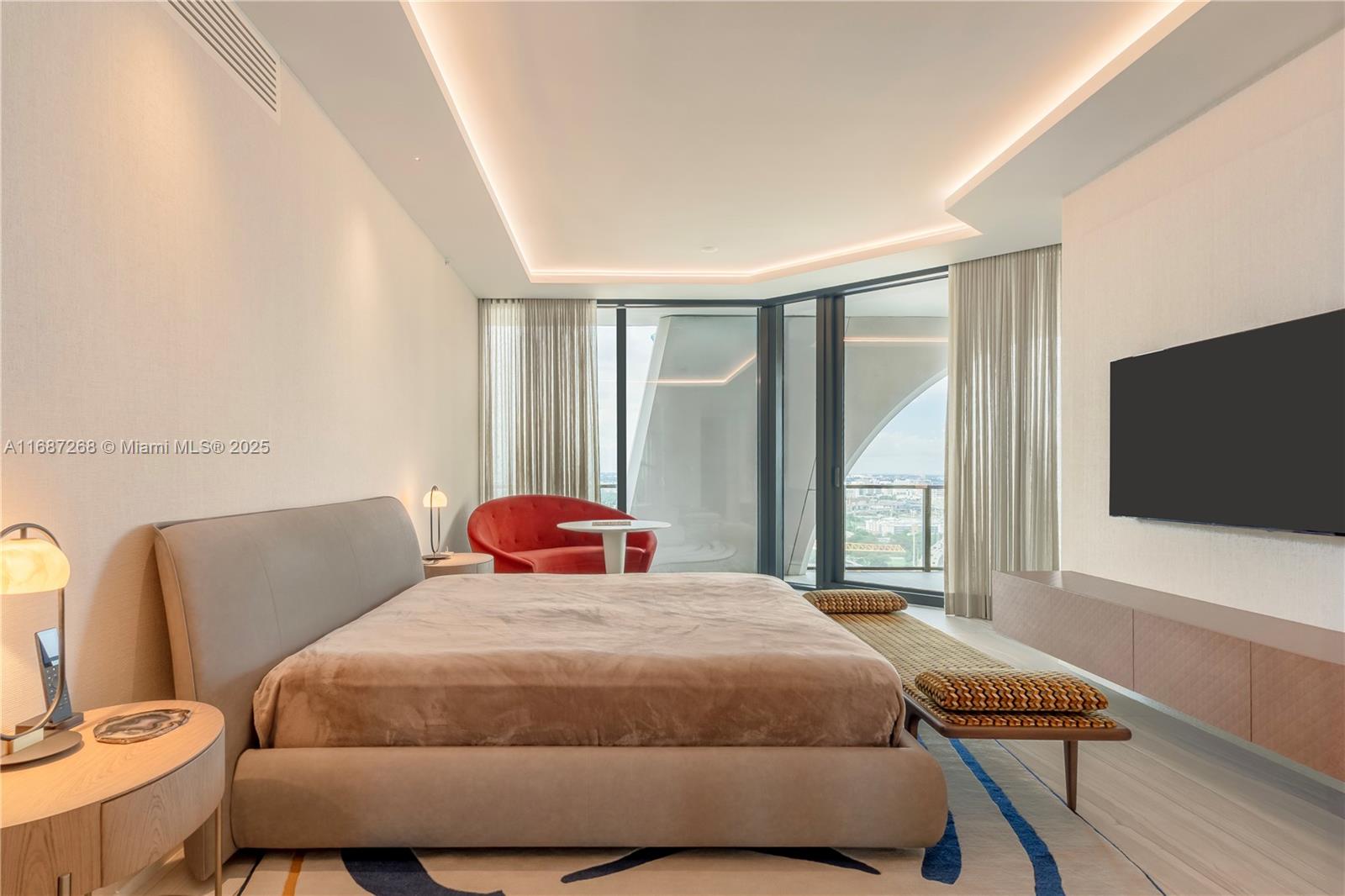 ONE THOUSAND MUSEUM CONDO - Residential