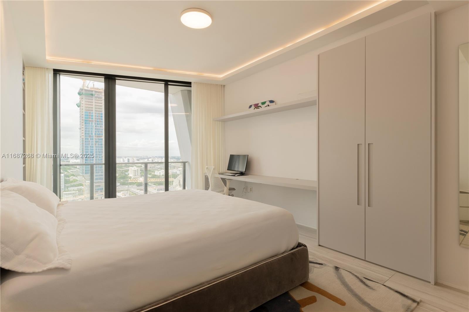 ONE THOUSAND MUSEUM CONDO - Residential