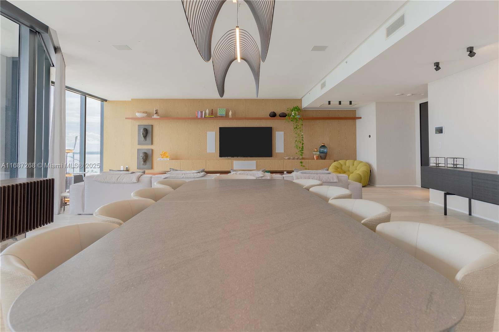 ONE THOUSAND MUSEUM CONDO - Residential