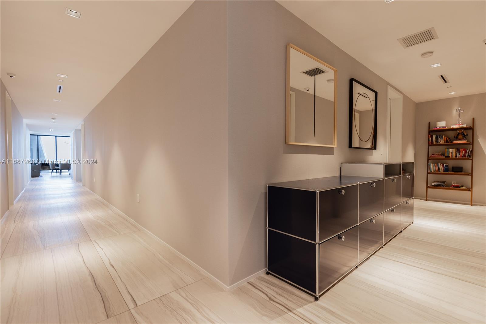 ONE THOUSAND MUSEUM CONDO - Residential