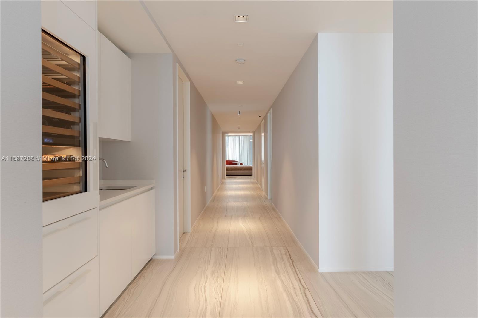 ONE THOUSAND MUSEUM CONDO - Residential