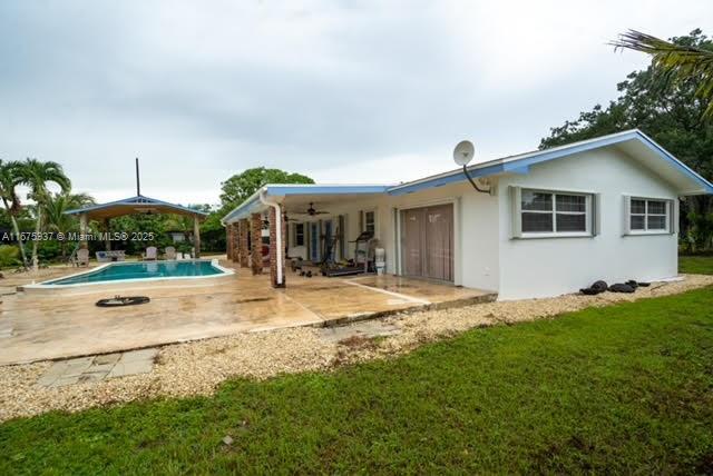 19390 SW 232nd St, Miami, FL, 33170/$1,750,000 4 19390 SW 232nd St