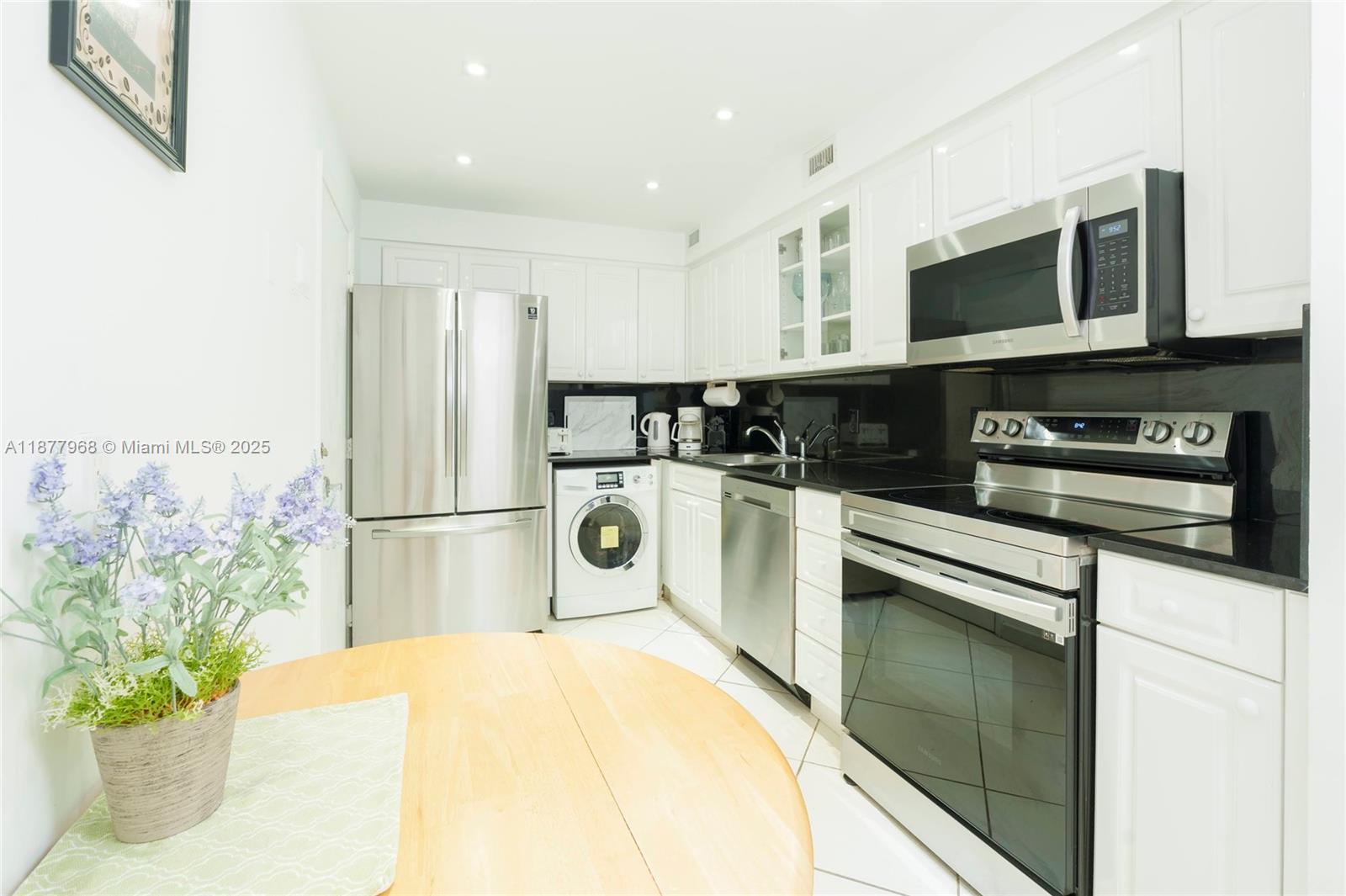 AQUASOL CONDO - Residential