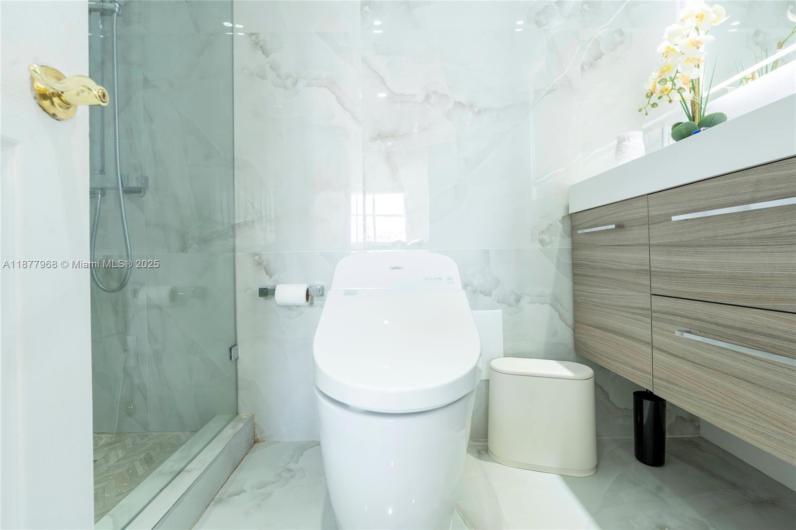 AQUASOL CONDO - Residential