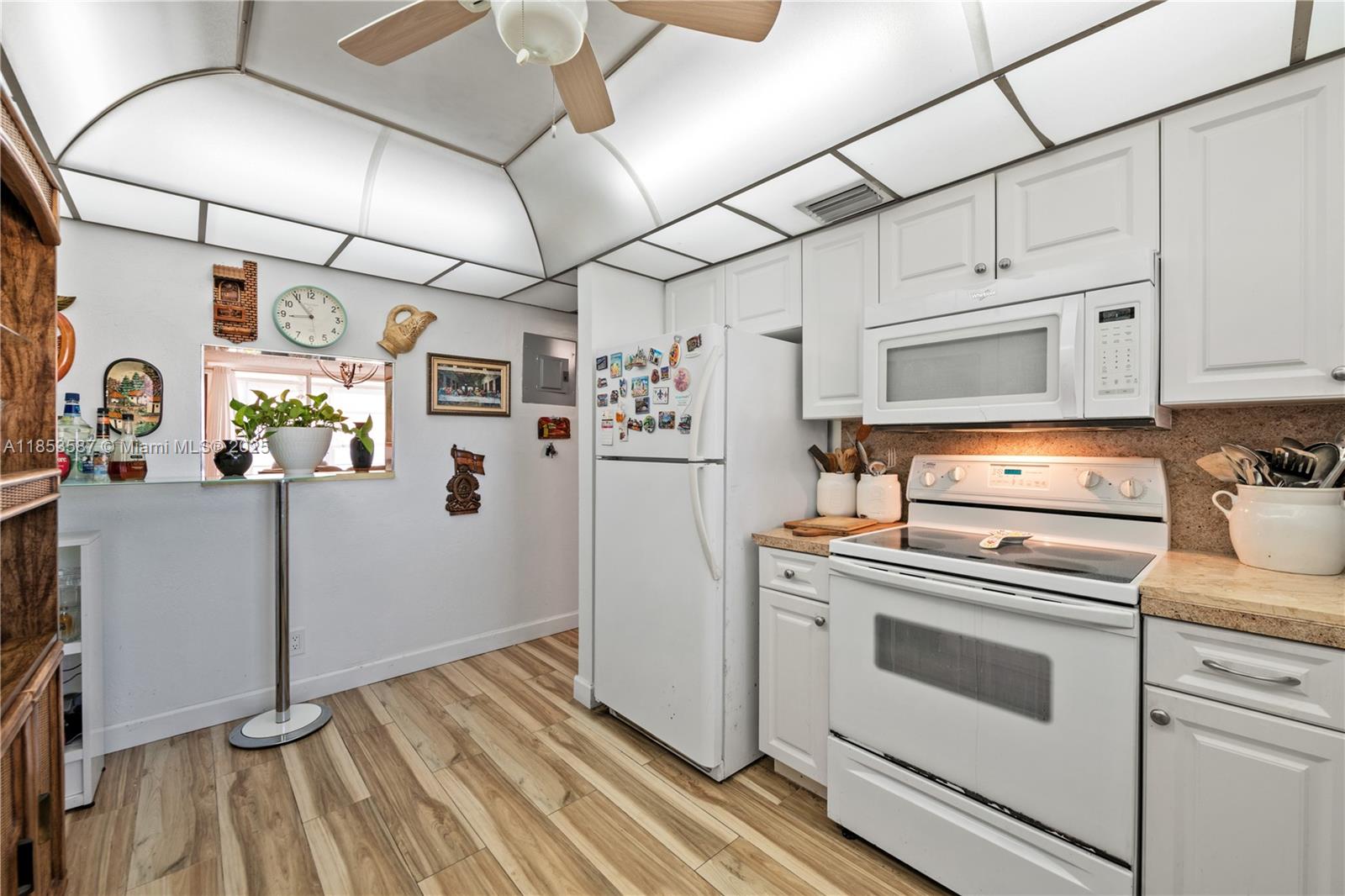 SUNRISE LAKES 134 CONDO - Residential