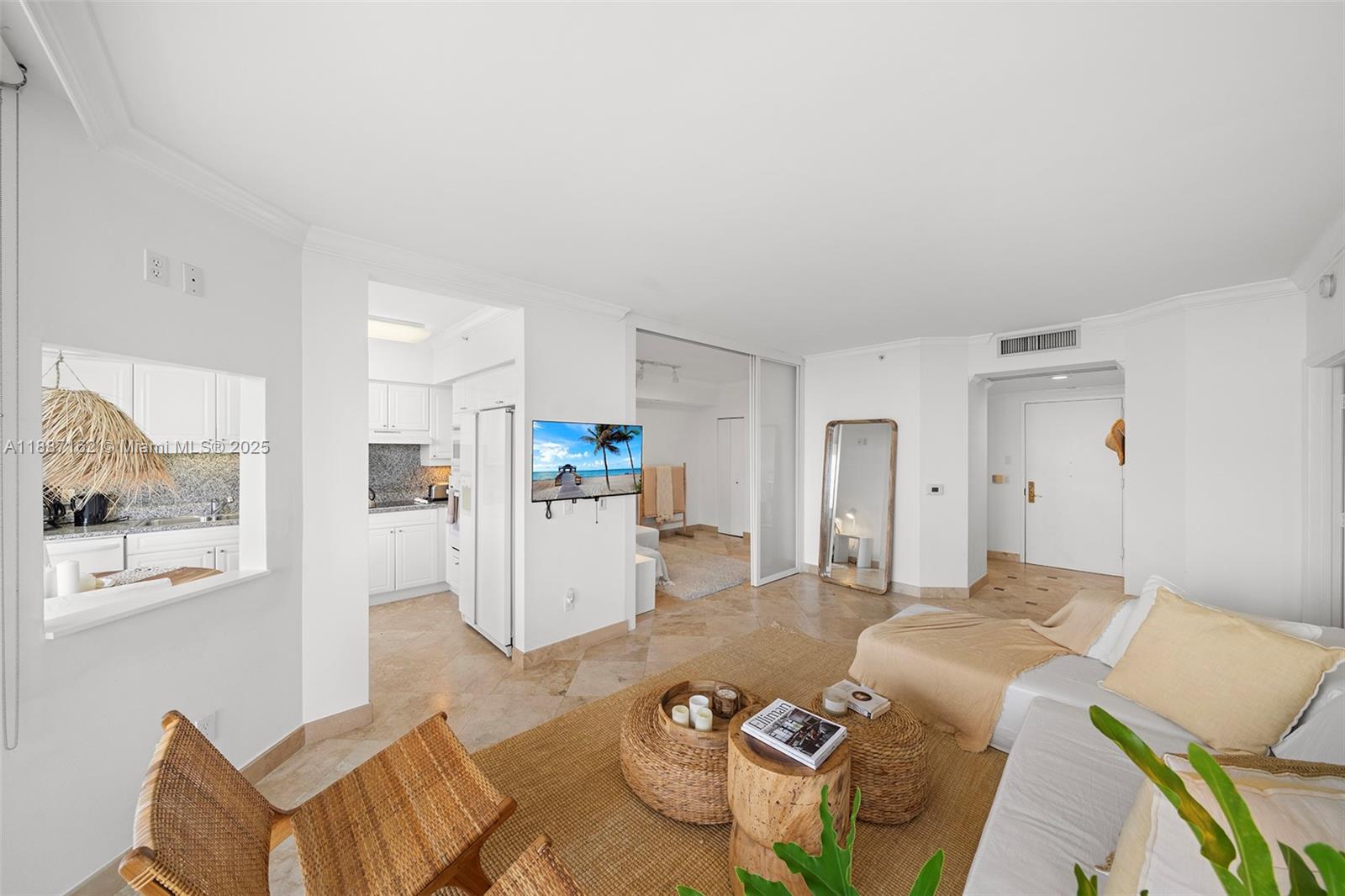 BLUE DIAMOND CONDO - Residential Lease