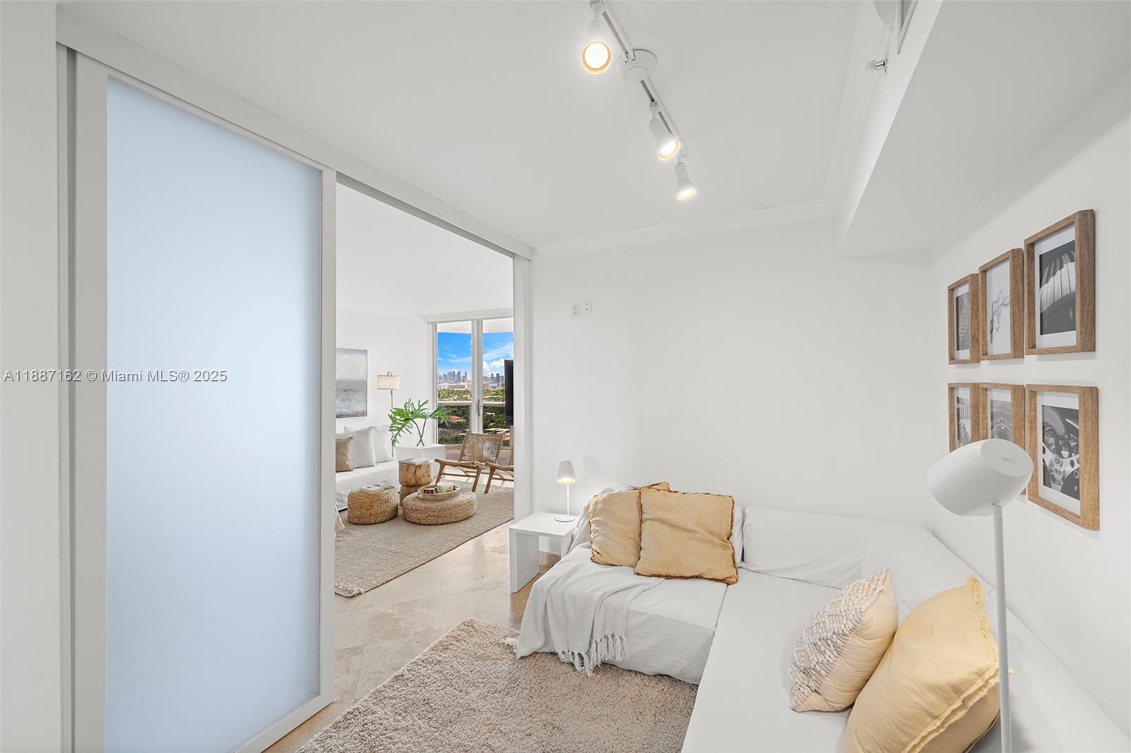 BLUE DIAMOND CONDO - Residential Lease