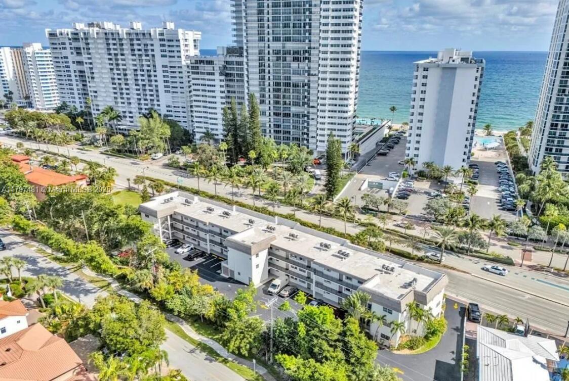 4143 N Ocean Blvd 211