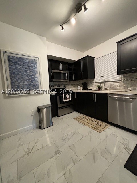 180 NE 82nd Ter L