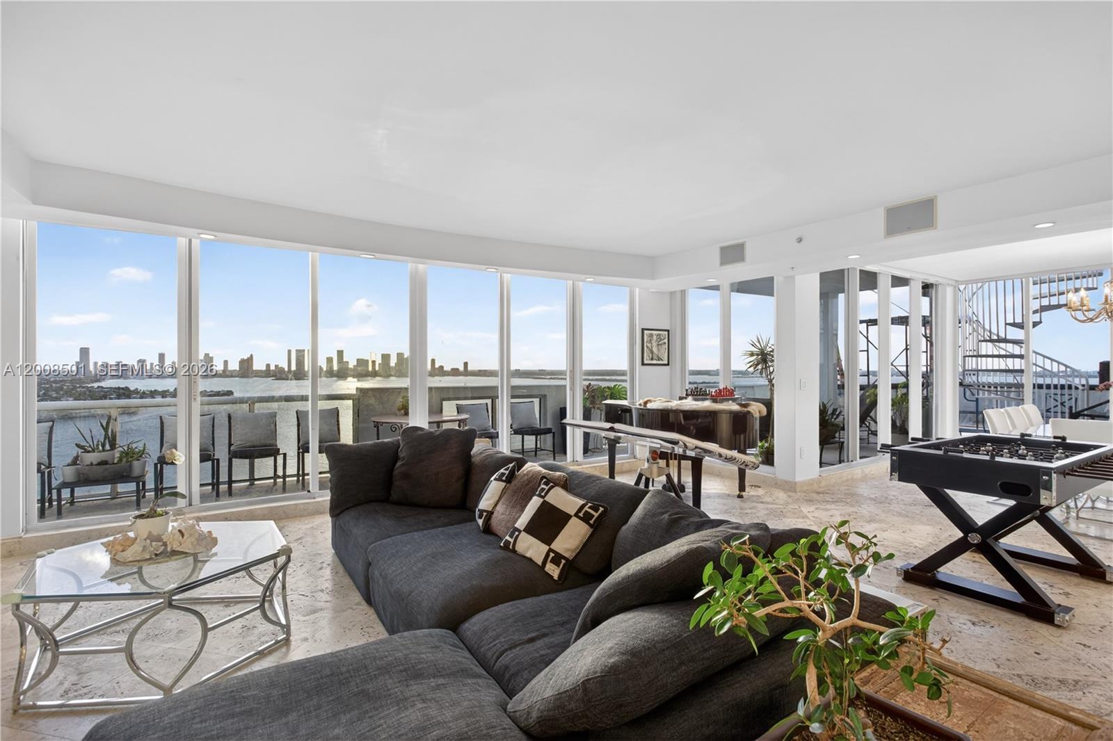 1900 Sunset Harbour Dr TS02