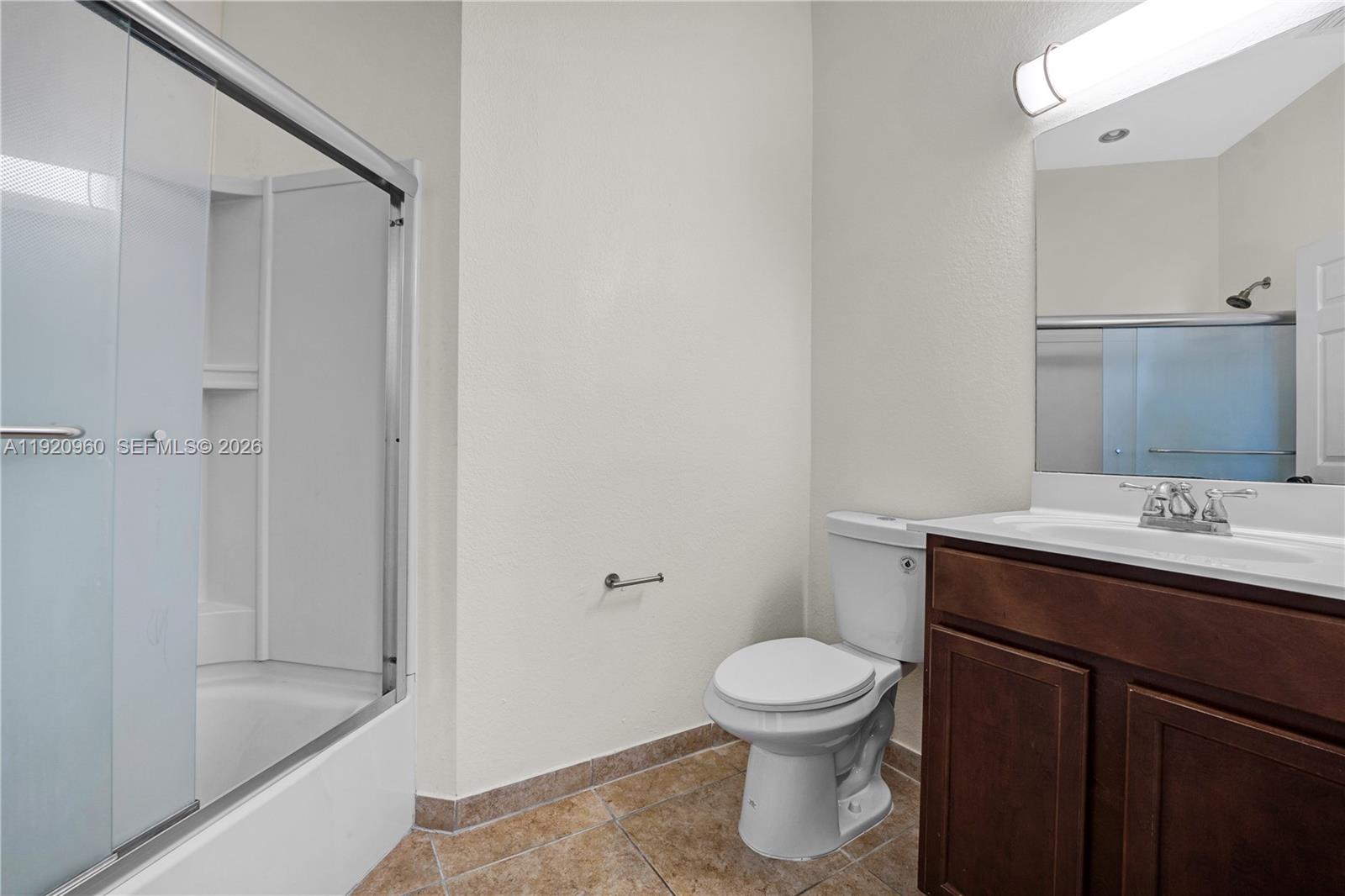 CORONADO AT DORAL III CON - Residential Lease