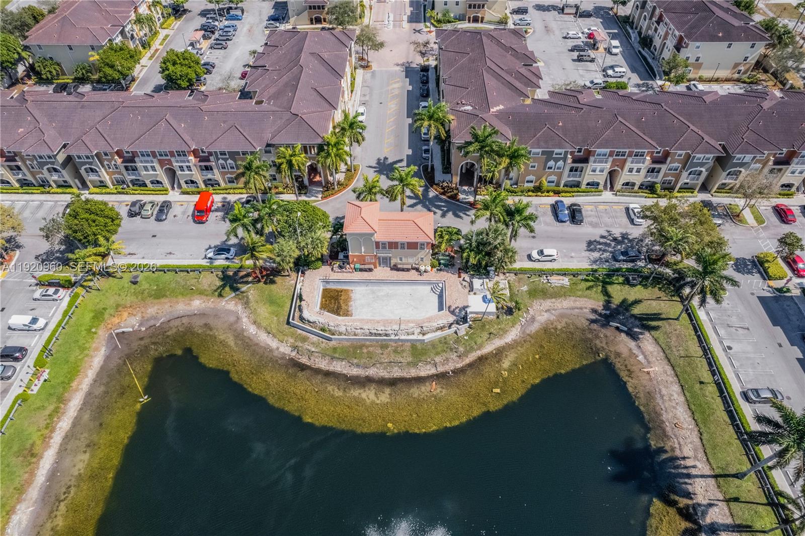 CORONADO AT DORAL III CON - Residential Lease