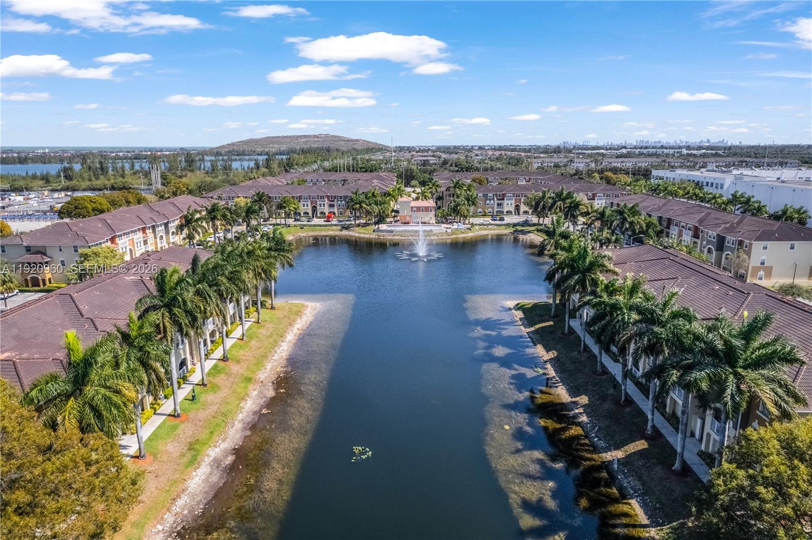 CORONADO AT DORAL III CON - Residential Lease