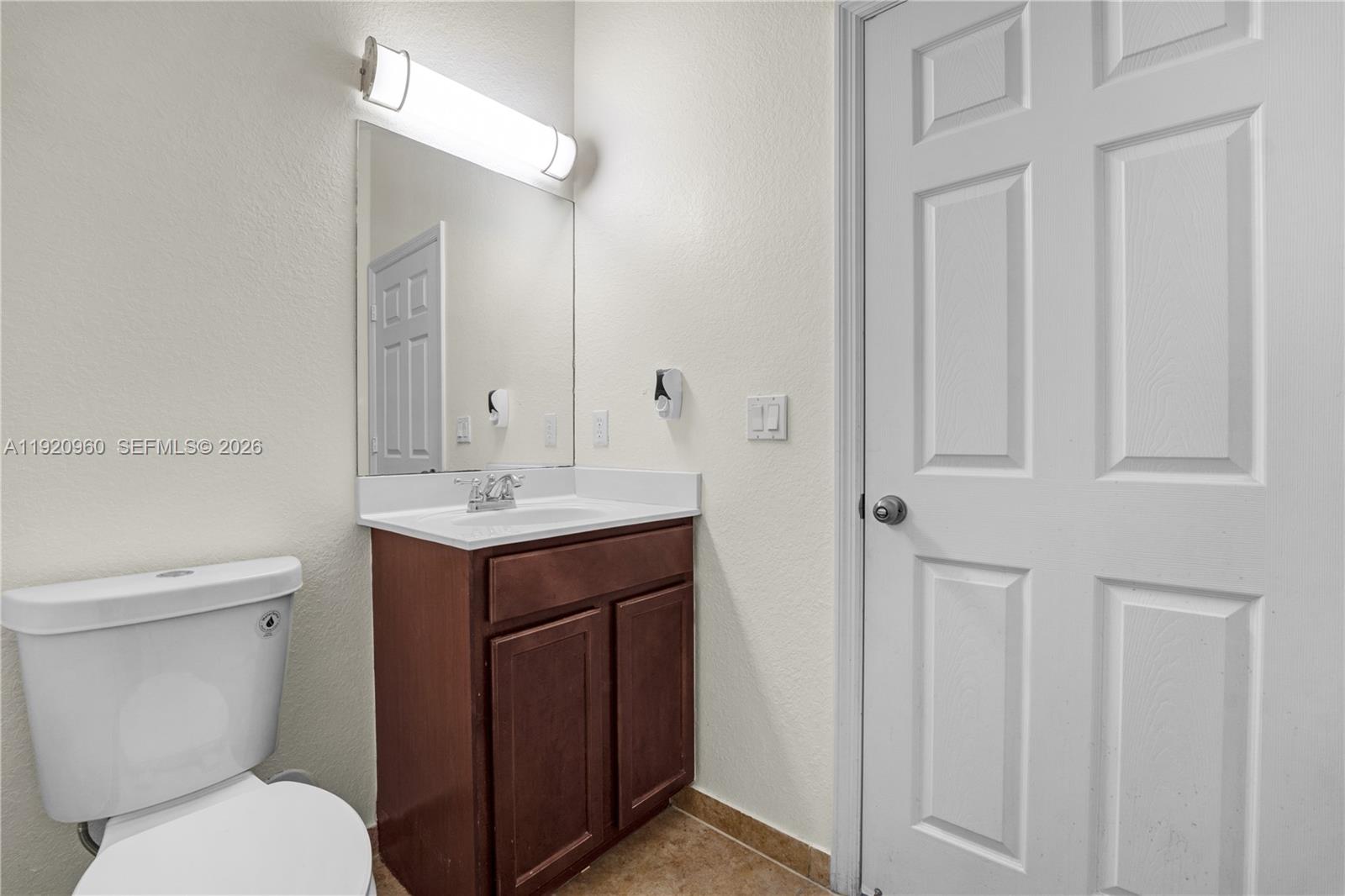 CORONADO AT DORAL III CON - Residential Lease