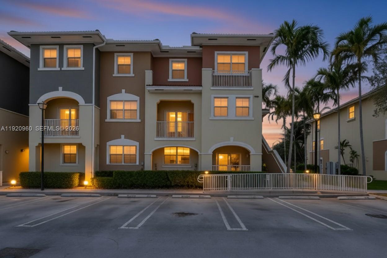 CORONADO AT DORAL III CON - Residential Lease