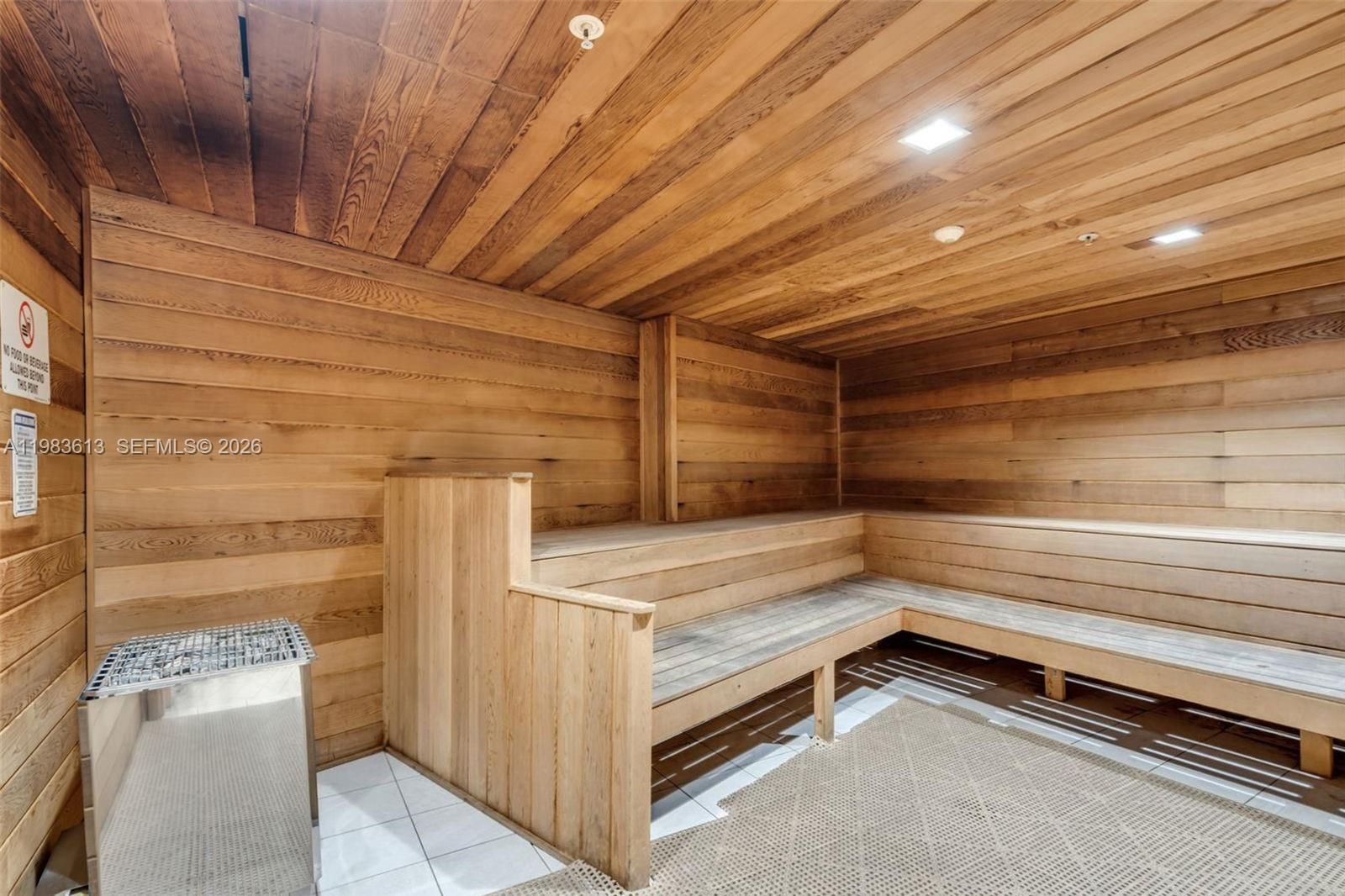 OLYMPUS CONDO PHASE - Residential