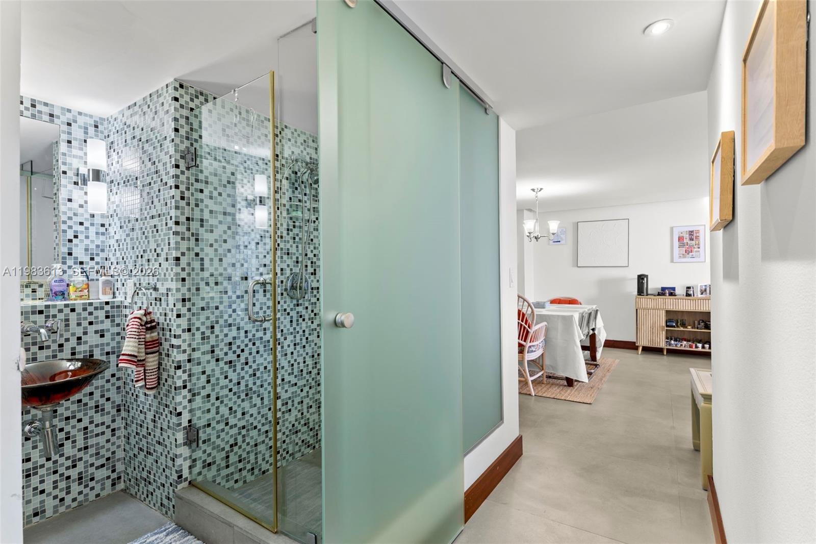 OLYMPUS CONDO PHASE - Residential