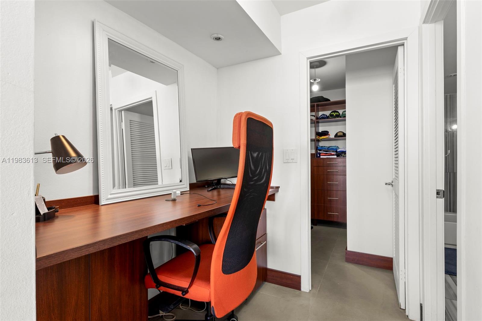 OLYMPUS CONDO PHASE - Residential