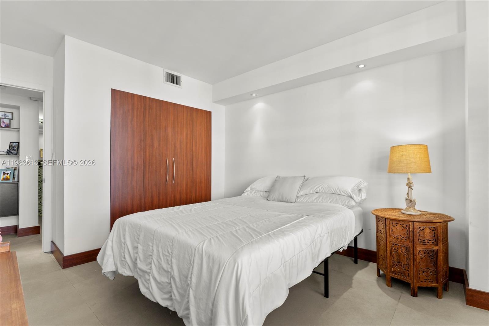 OLYMPUS CONDO PHASE - Residential