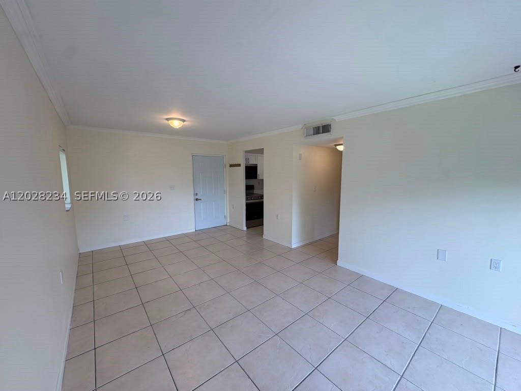 1141 Lake Victoria Dr F