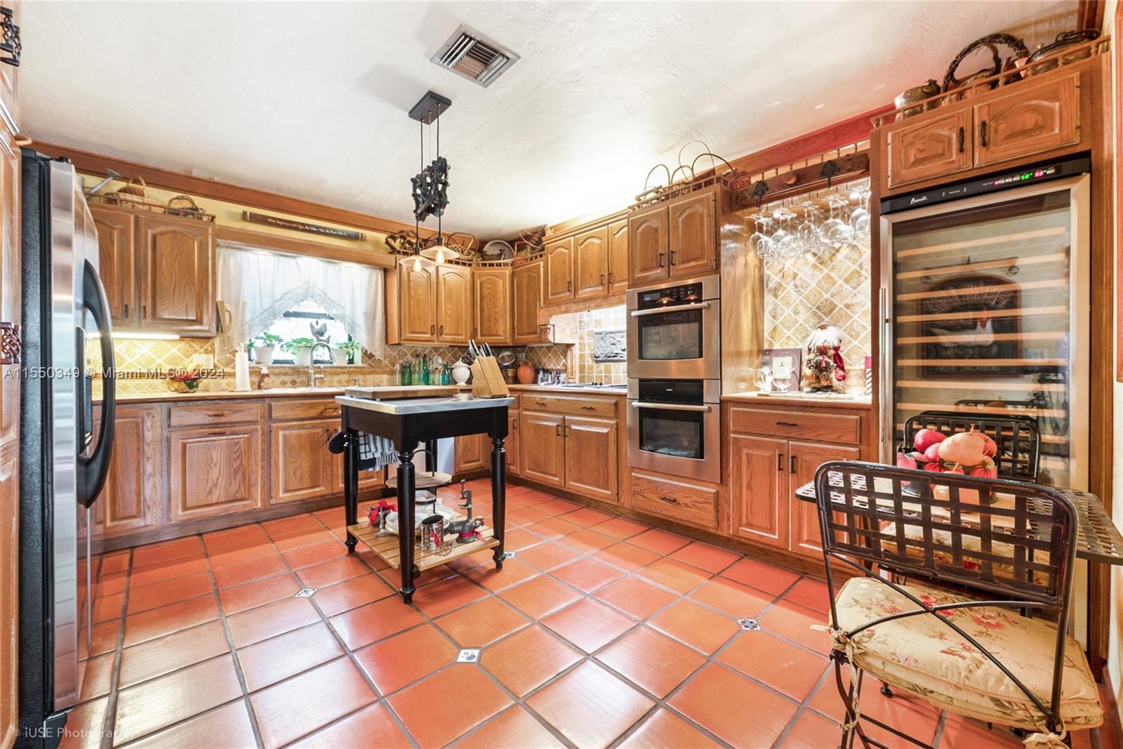 BAY RIDGE ESTS - Residential