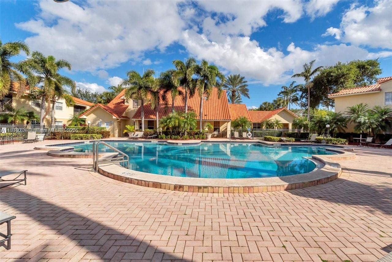 ROYAL POINCIANA CONDO - Residential Lease