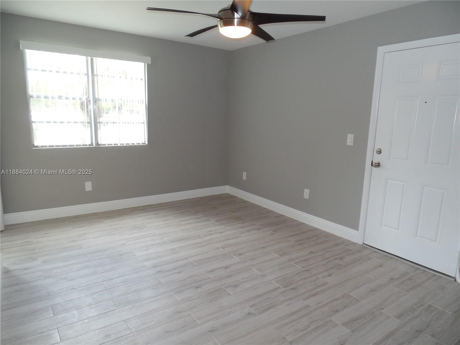 ROYAL POINCIANA CONDO - Residential Lease