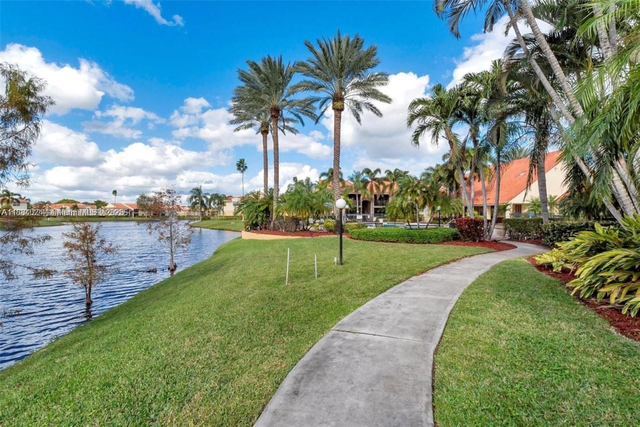 ROYAL POINCIANA CONDO - Residential Lease