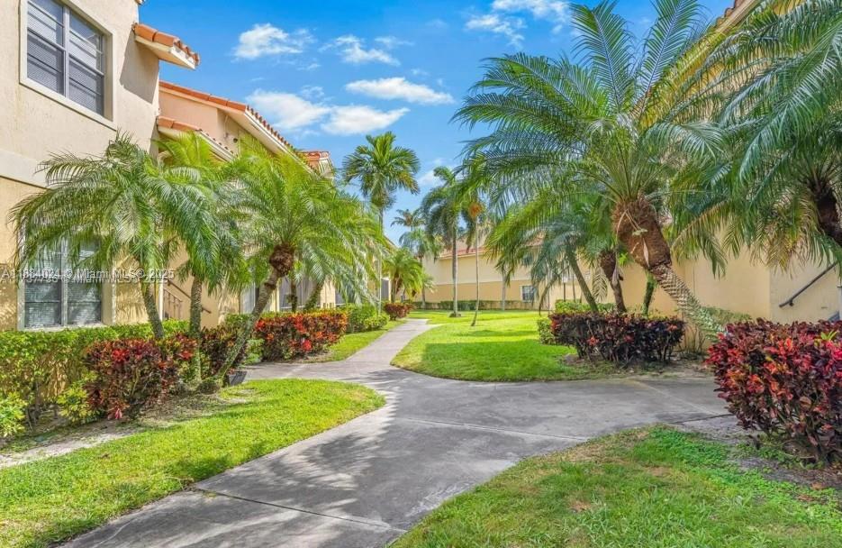 ROYAL POINCIANA CONDO - Residential Lease