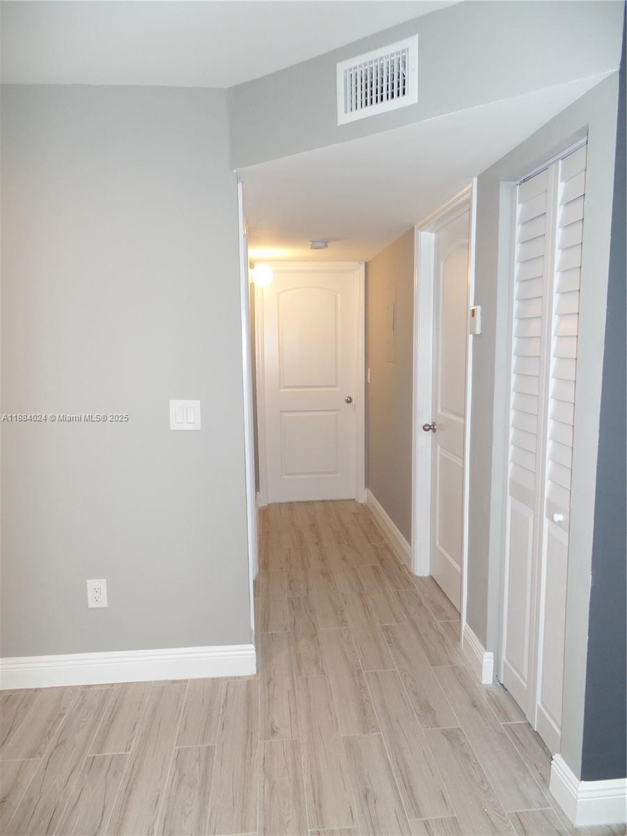 ROYAL POINCIANA CONDO - Residential Lease