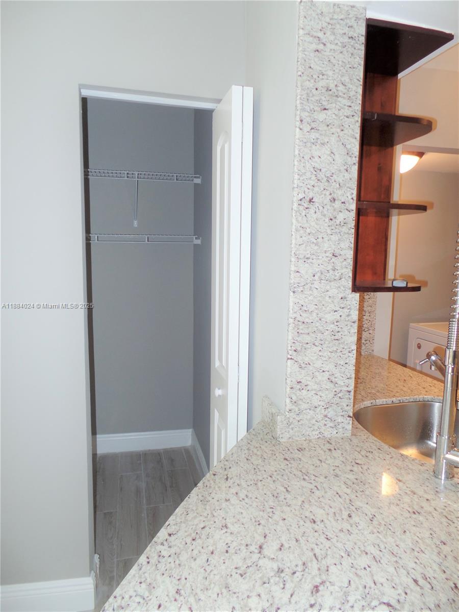 ROYAL POINCIANA CONDO - Residential Lease
