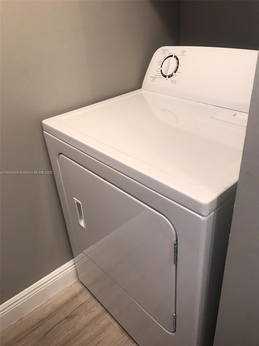ROYAL POINCIANA CONDO - Residential Lease