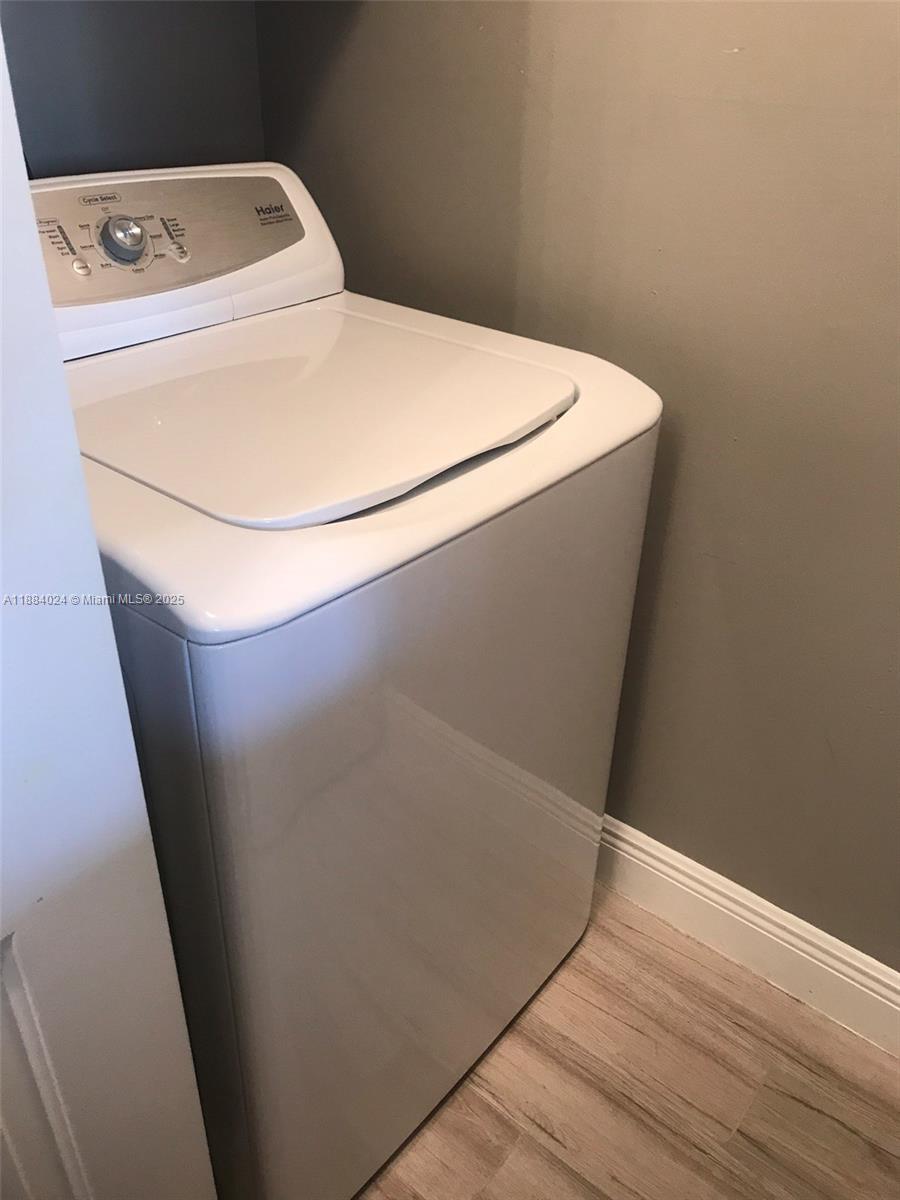ROYAL POINCIANA CONDO - Residential Lease
