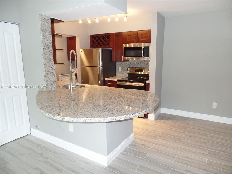 Upgraded 2BR/1.5BA first-floor condo in the gated community of Royal Poinciana. Available November 6.

Newly renovated with granite counters, stainless steel appliances, porcelain tile floors, and walk-in rain shower. 

Features include in-unit washer/dryer, screened patio with storage closet, and walk-in closet. 

Community offers resort-style amenities: pool, fitness center, car wash station, lakeside walking path, and a large enclosed dog park. 

Prime location with easy access to I-95 and the Turnpike, close to shopping, dining, and entertainment. 

Water and trash included. 

Pet-friendly with no pet fees.