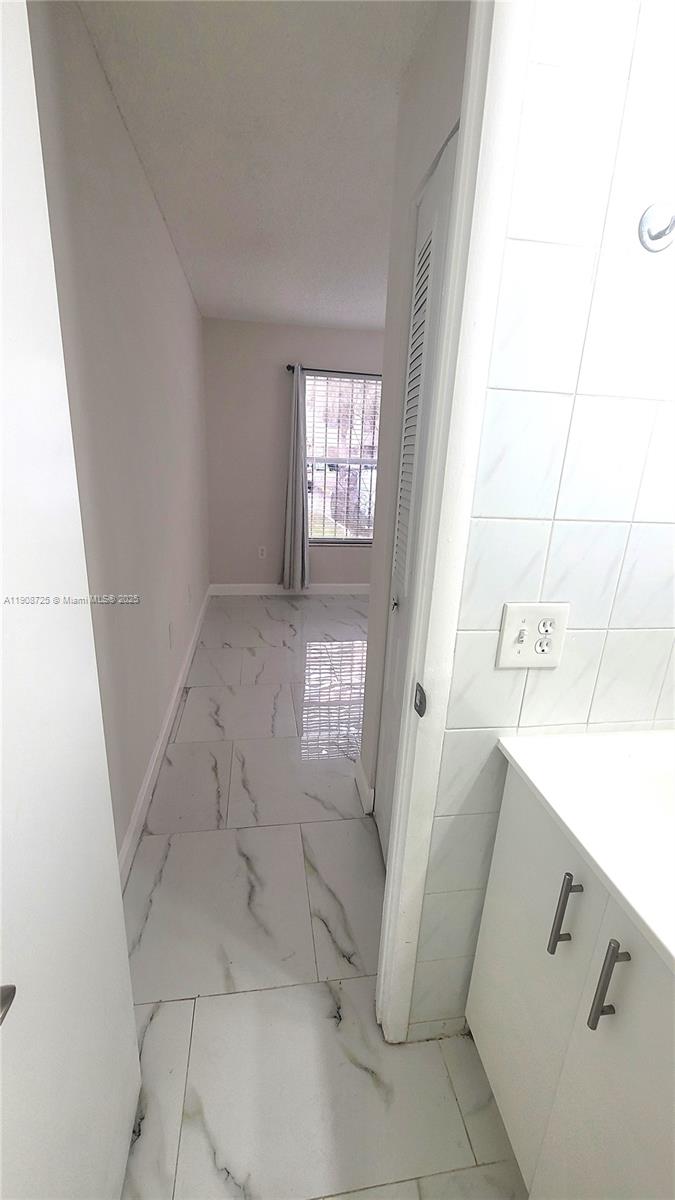 EL CID CONDO - Residential