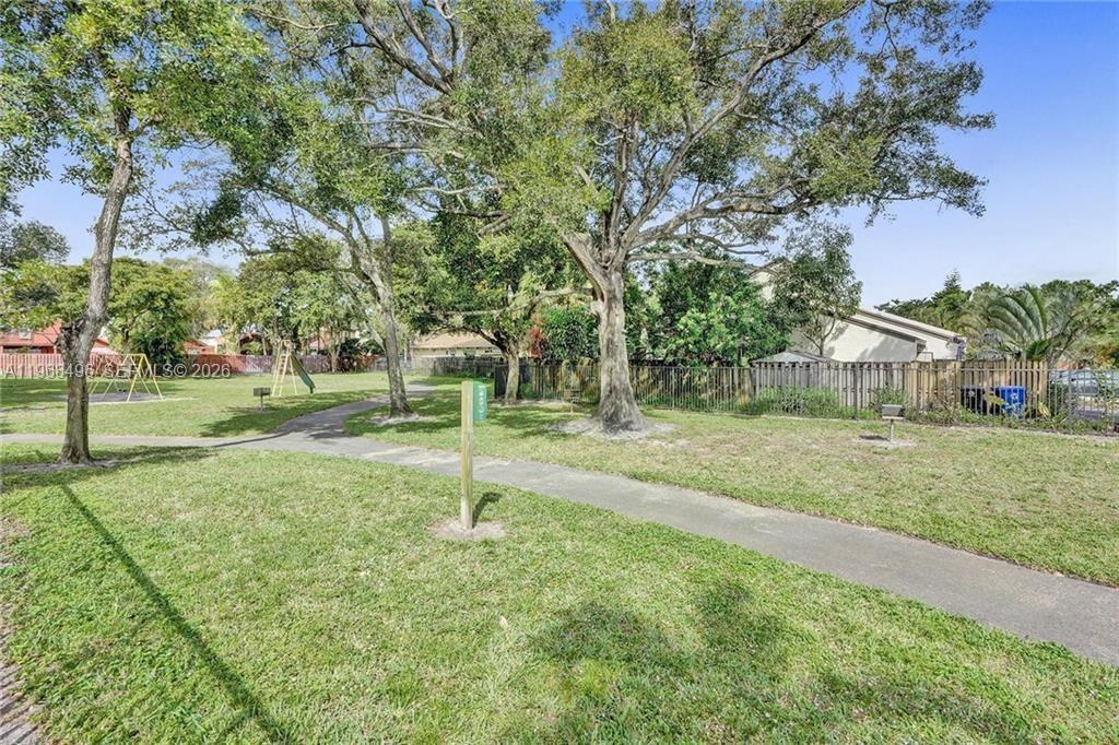 PALM-AIRE VILLAGE SECTION - Residential