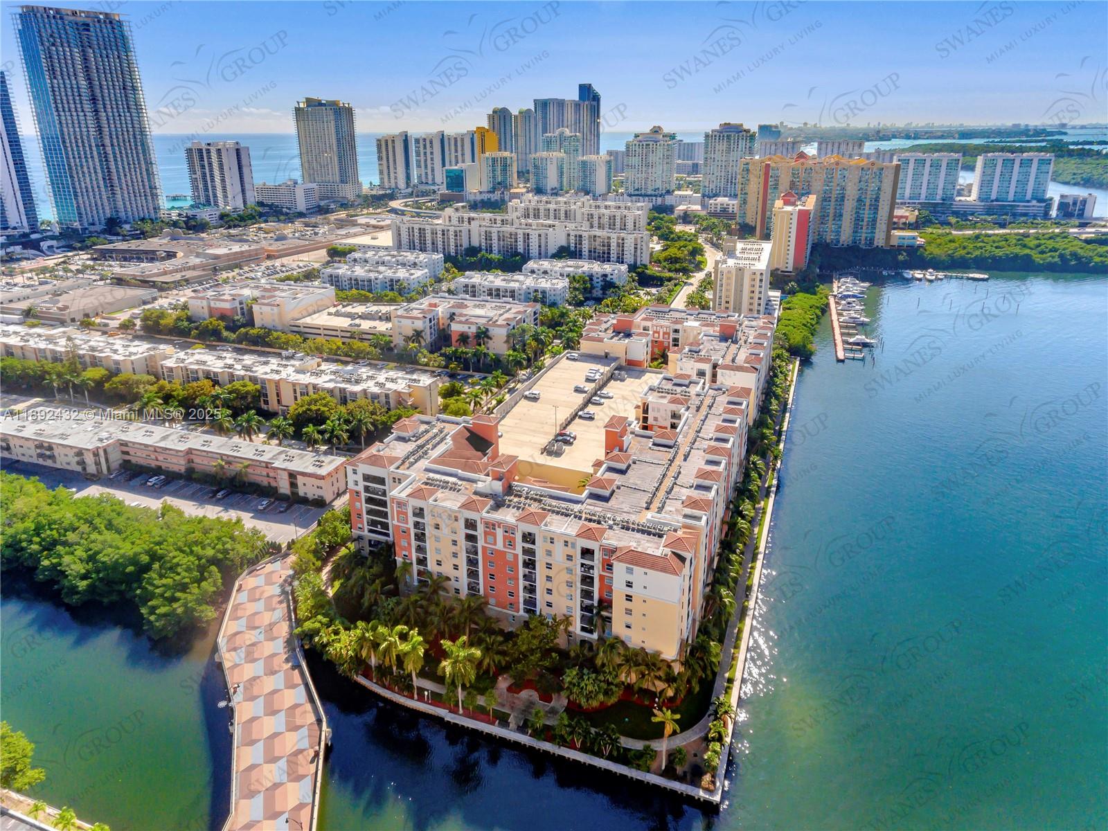 PORTO BELLAGIO CONDO - Residential