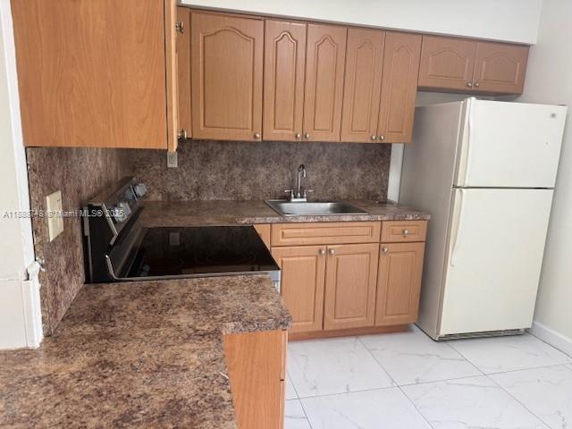 EVERGLADES PARK - Residential Lease
