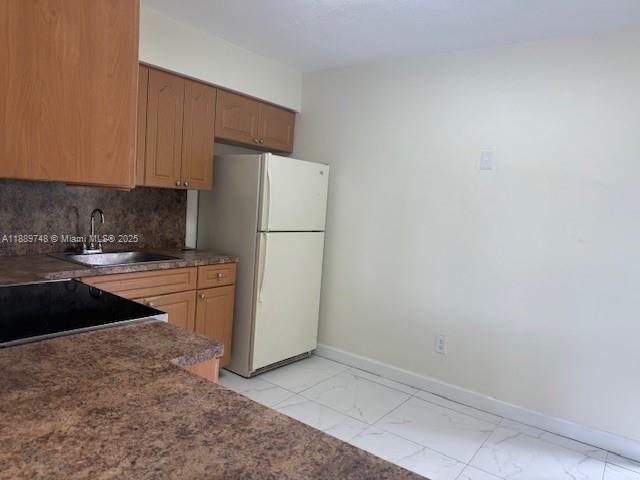 EVERGLADES PARK - Residential Lease