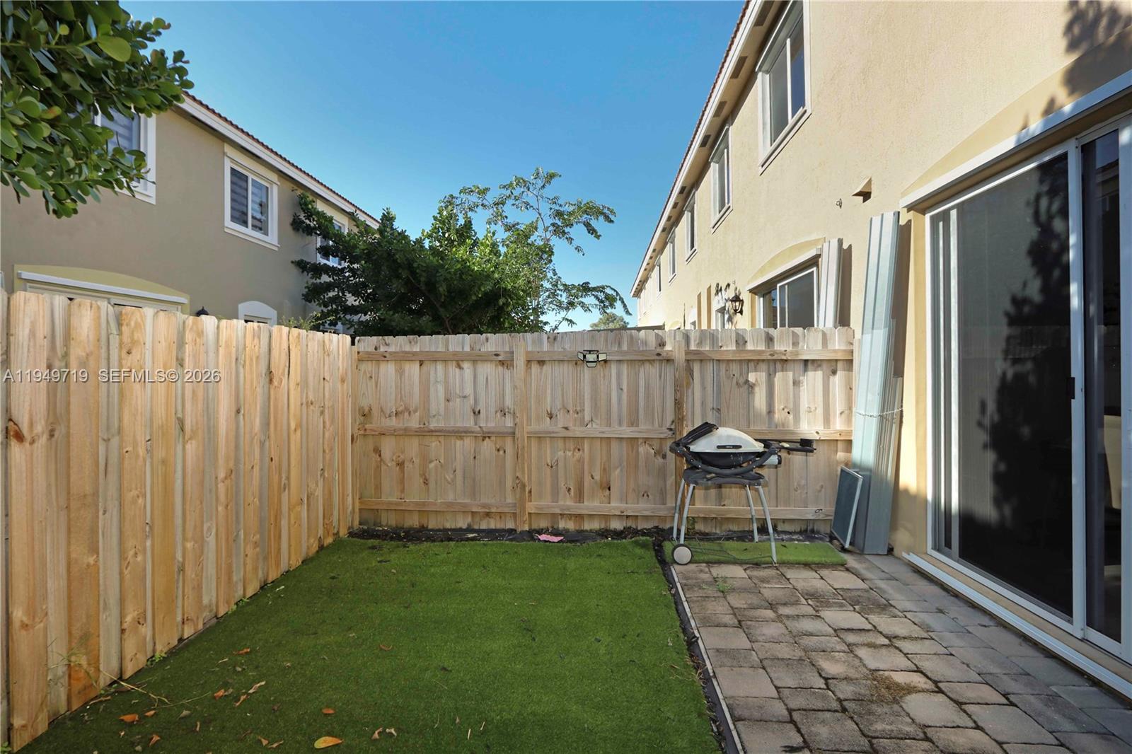 TOWNS AT SEASCAPE - Residential