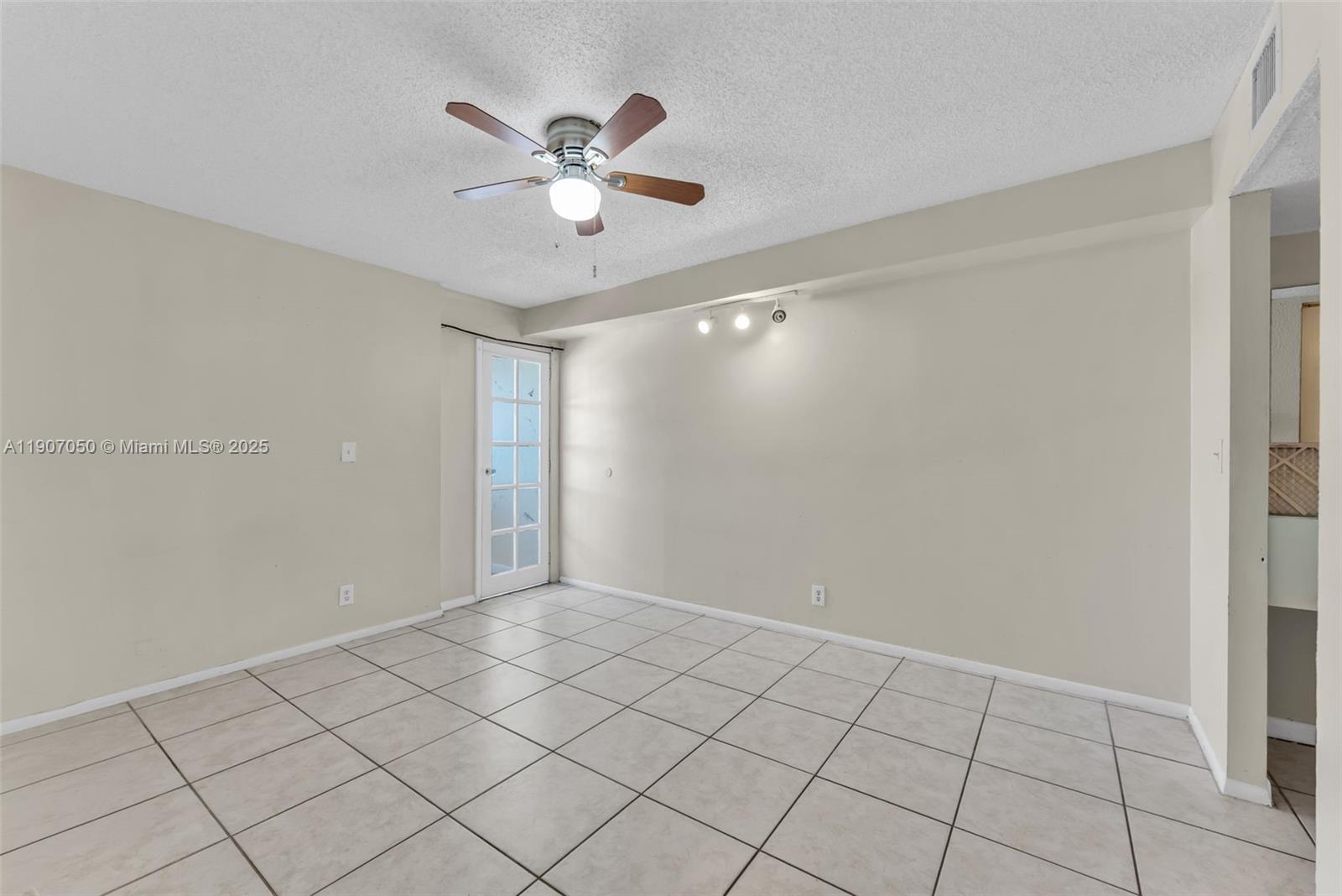 NEWPORT AT LAUDERHILL CON - Residential