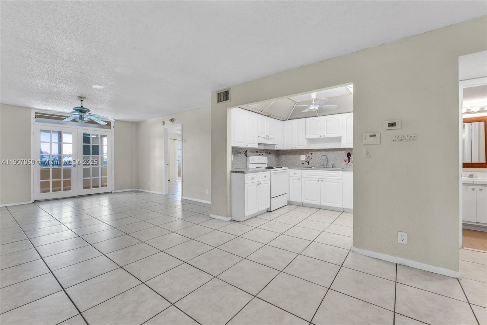NEWPORT AT LAUDERHILL CON - Residential