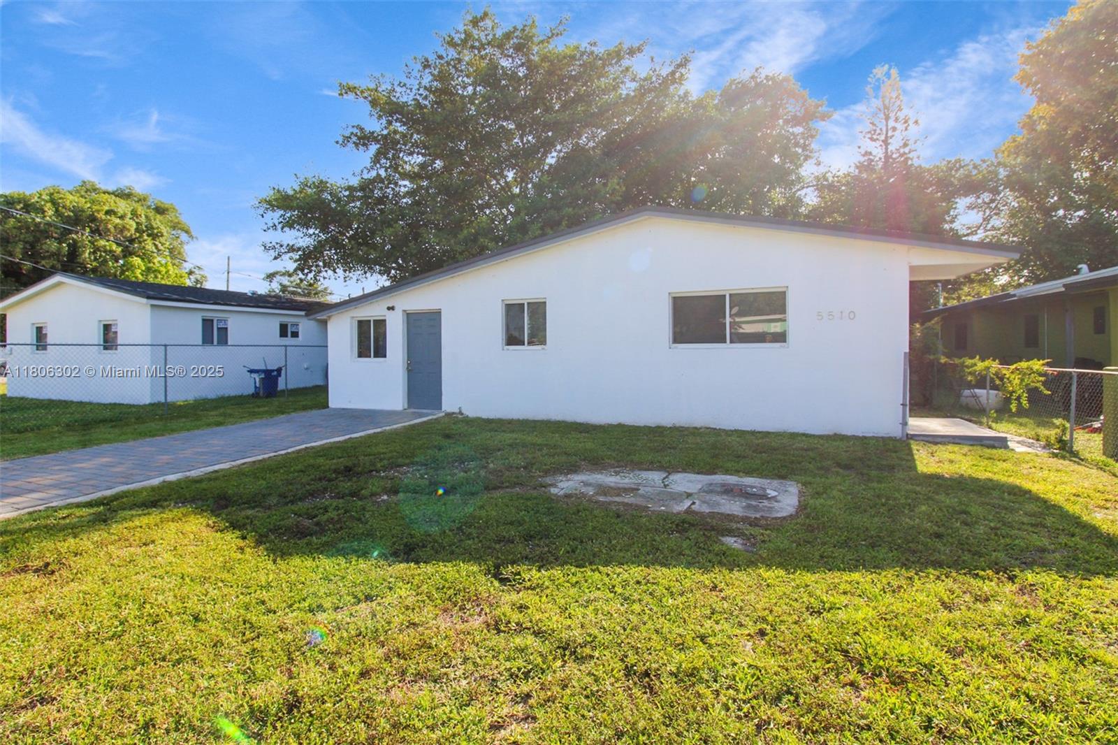 5510 Nw 30th Ave, Miami, Broward County, Florida - 3 Bedrooms  
2 Bathrooms - 