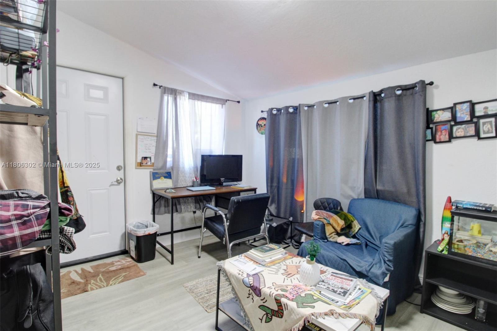 HIALEAH HEIGHTS - Residential