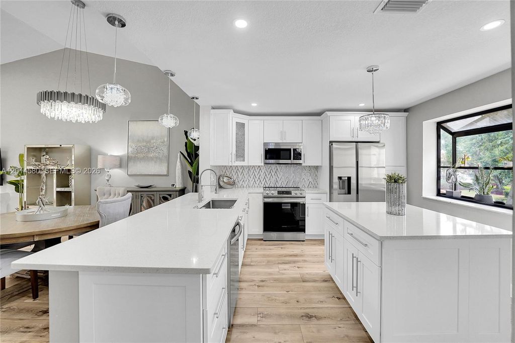 Photo of 7902 La Mirada Dr #7902, Boca Raton, FL 33433 (MLS # A12014580)